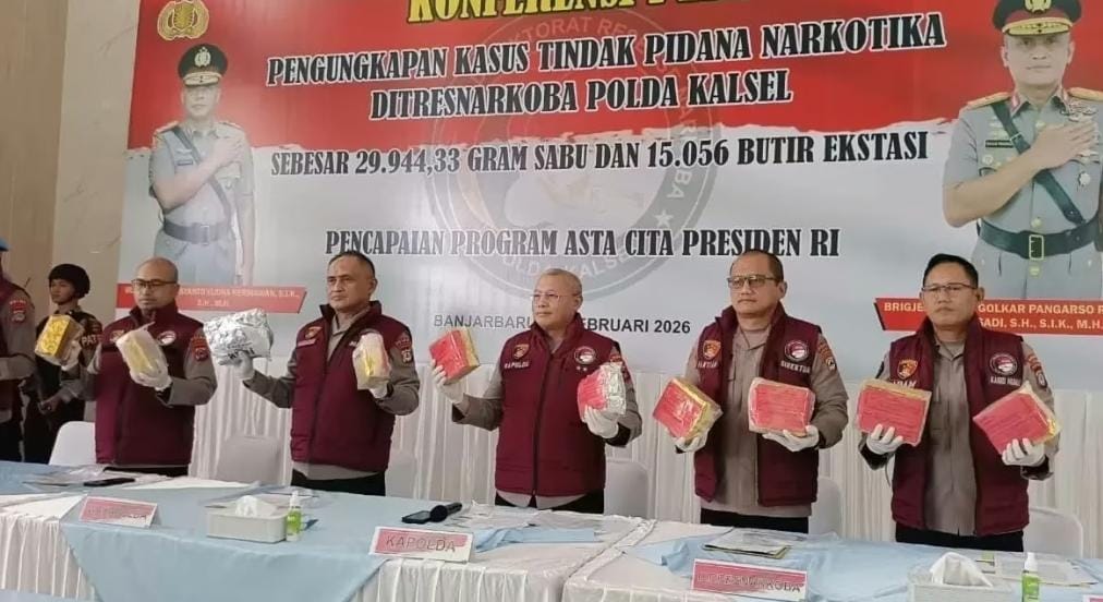Polda Kalsel Gagalkan Peredaran 29,9 Kg Sabu dan 15 Ribu Ekstasi, Kurir Ditangkap