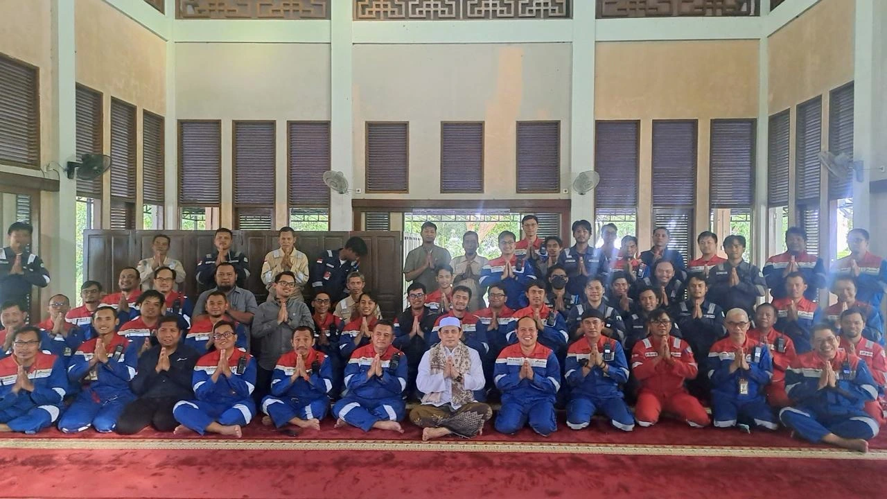 Perwira RU Balongan Perkuat Spiritualitas dan CSR Lewat Santunan Yatim