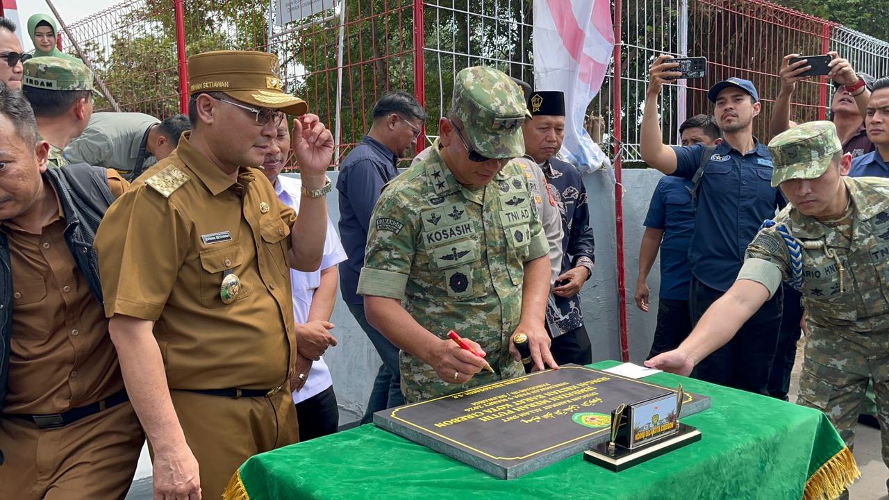 Pangdam III/Siliwangi Resmikan Jembatan Perintis Garuda III di Kriyan Cirebon, Perkuat Akses Warga